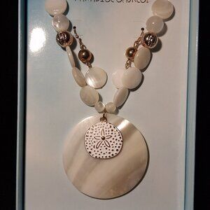 Necklsace & Earrings - Paradise Shores - Shell or Mother of Pearl